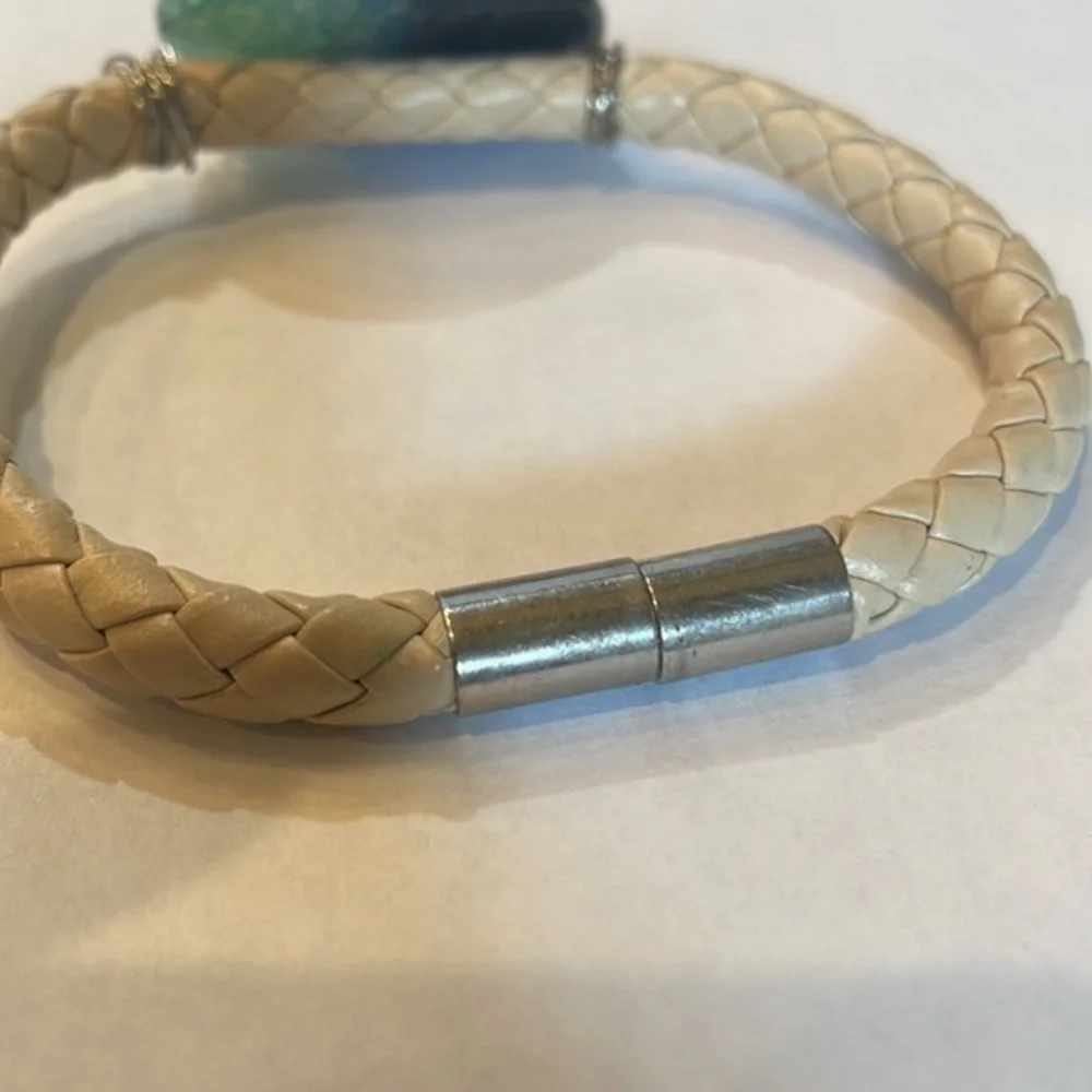 CREAM‎ WOVEN LEATHER MAGNETIC BRACELET WITH 1.5inch BLACK BLUE STONE HANDWIRED